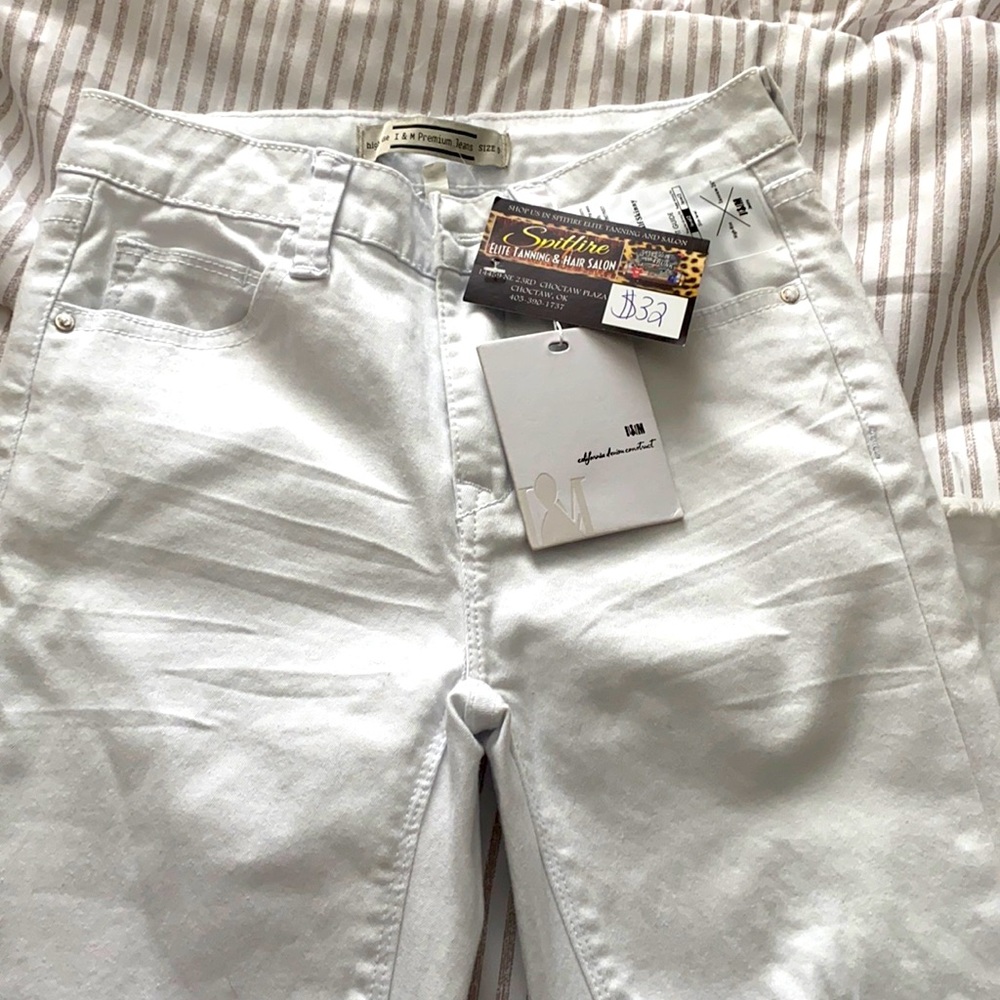 I and M White jeans